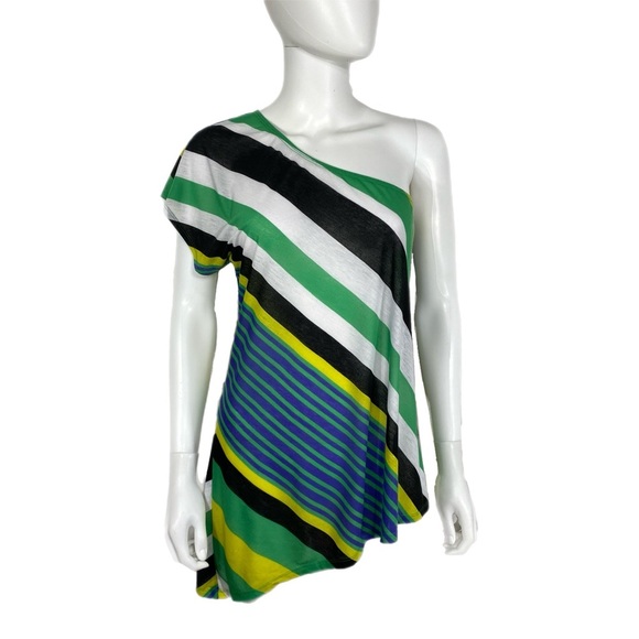 Almost Famous Striped One Shoulder Asymmetrical Top w/Belt - Picture 2 of 9